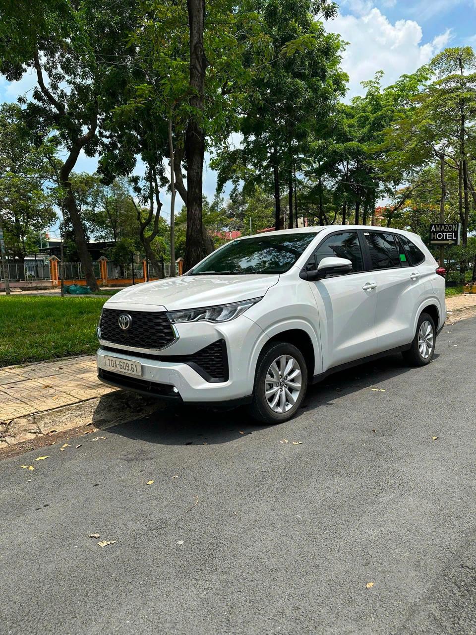 Thuê xe Toyota Innova Cross 2025 2
