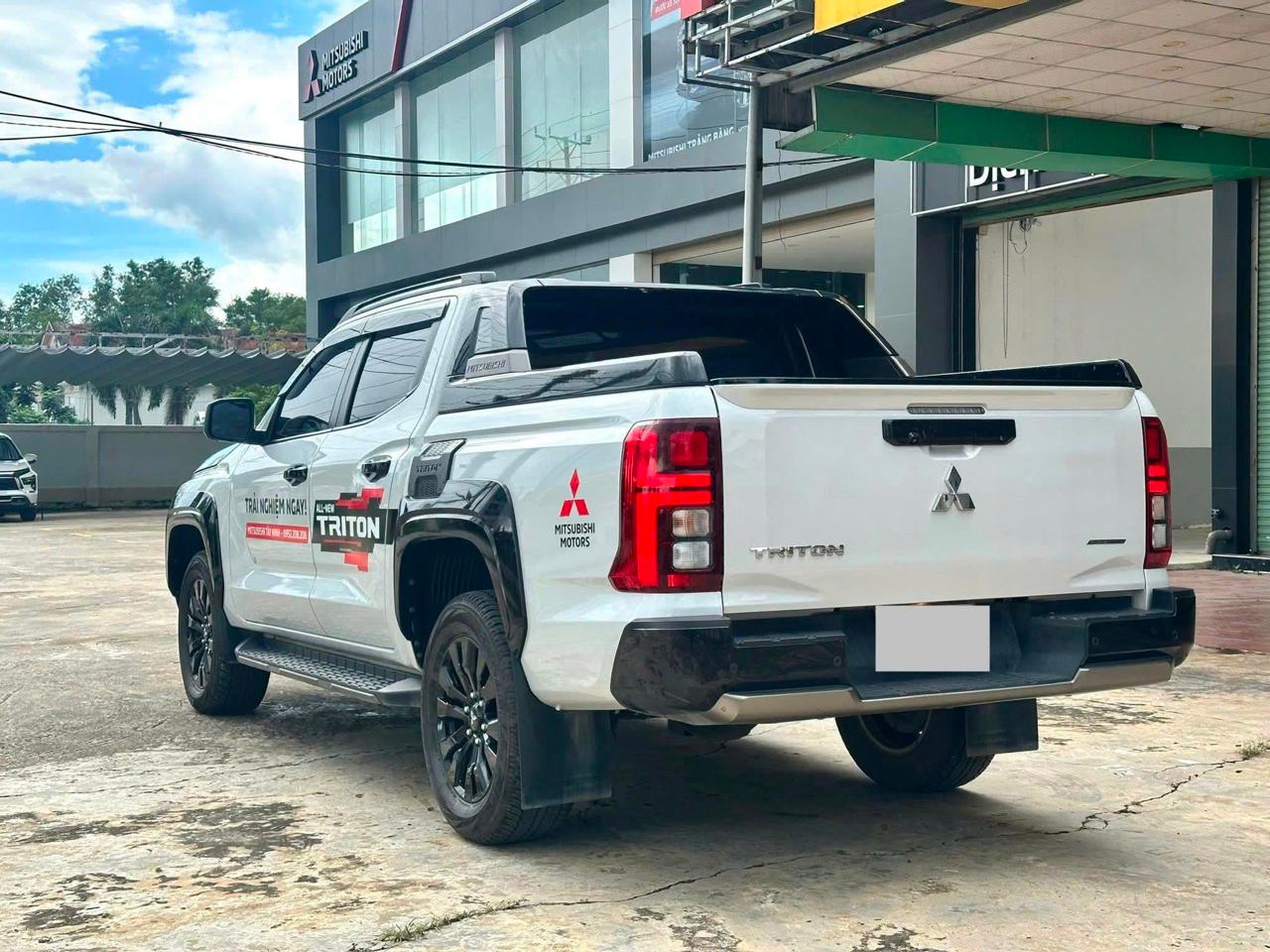 Thuê xe Mitsubishi Triton Athlete 4x4 2024