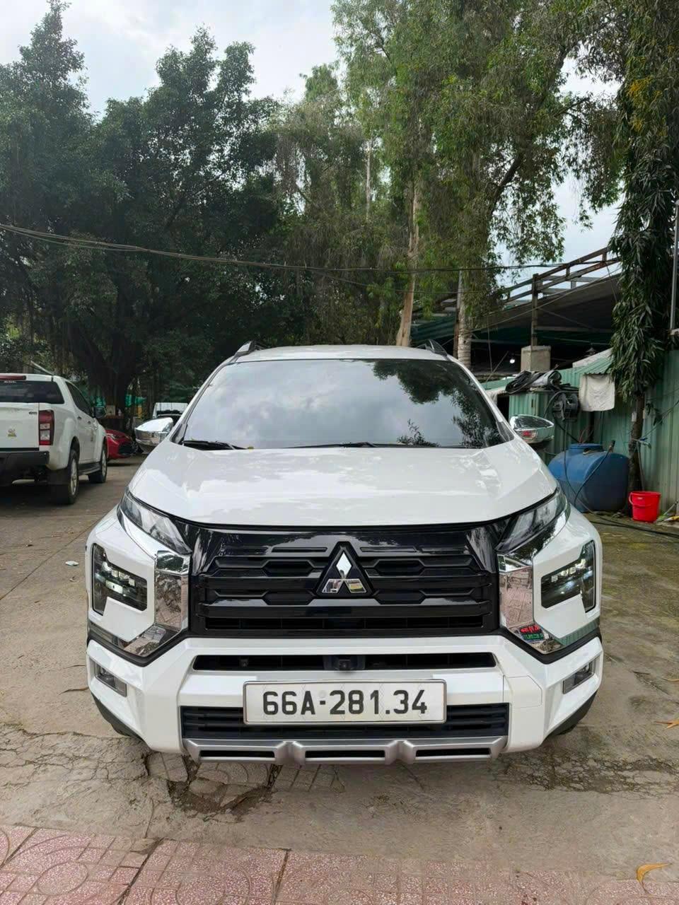 Thuê xe Mitsubishi Xpander Cross 2024