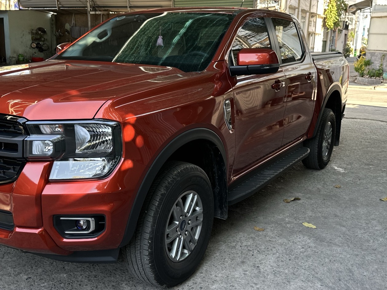 Thuê xe Ford Ranger Xls 4X4 2022 4