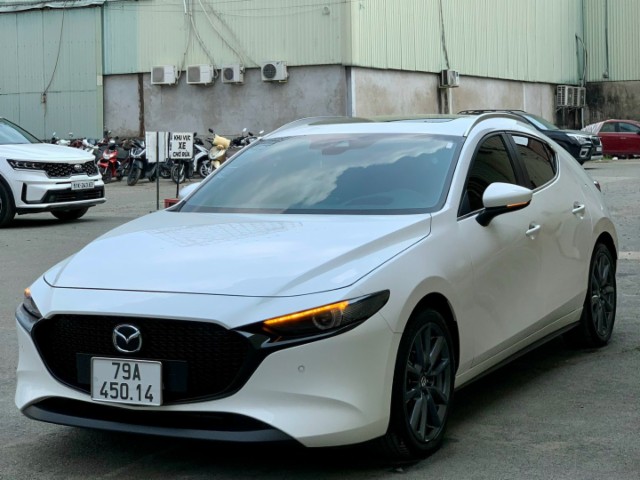 Thuê xe Mazda 3 Sport 2023