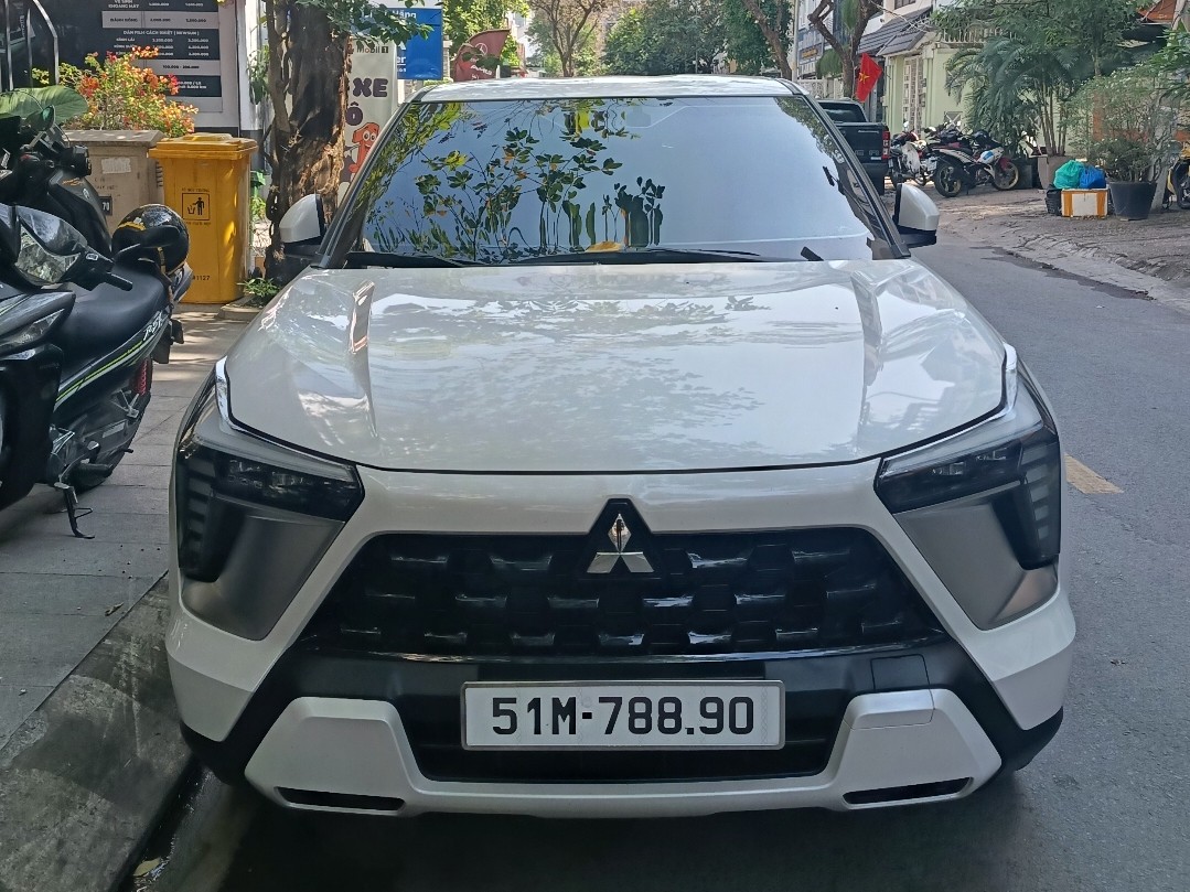 Thuê xe Mitsubishi Xforce Premium 2025 2