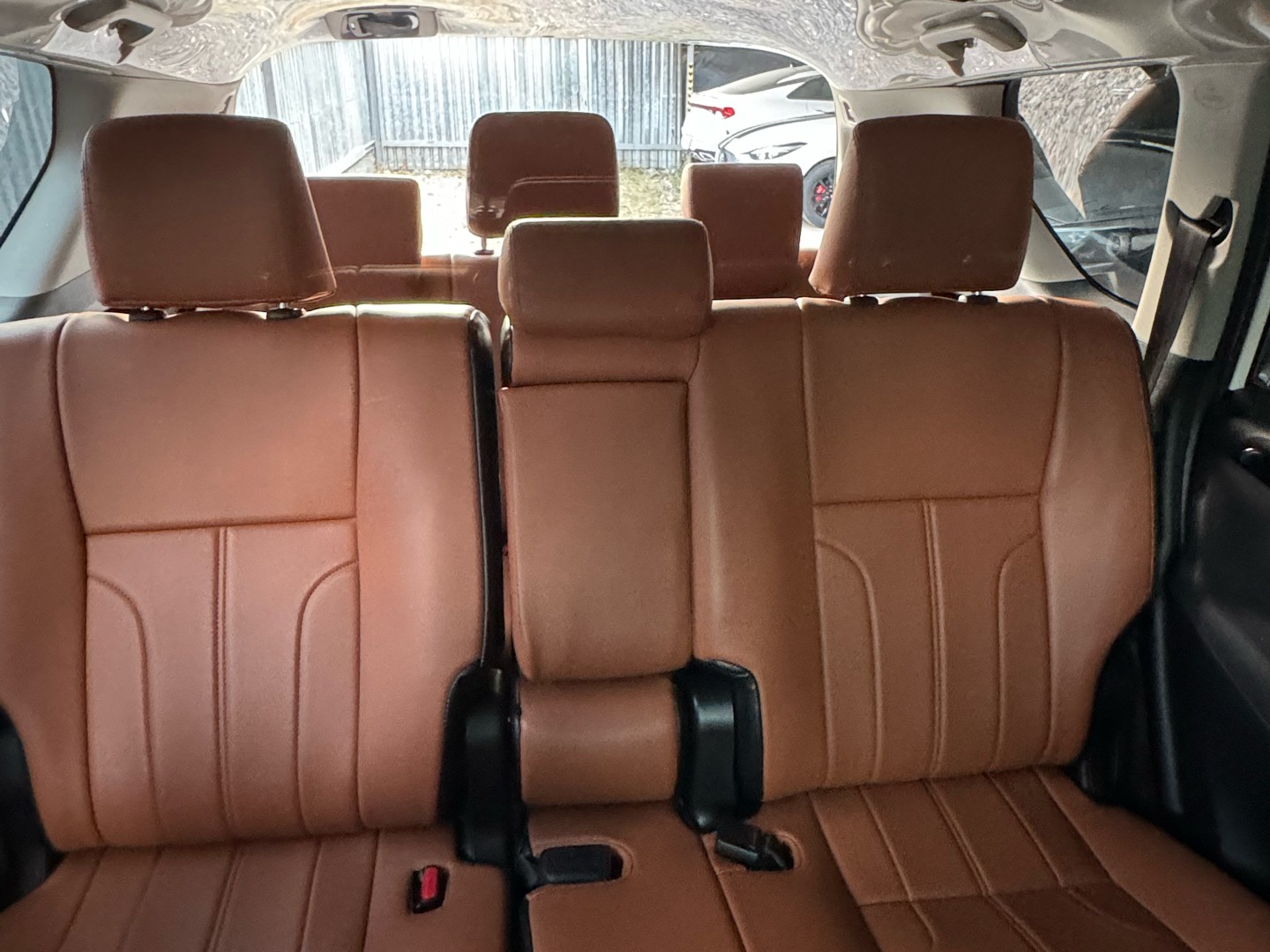 Thuê xe Toyota Innova Venturer 2019 9
